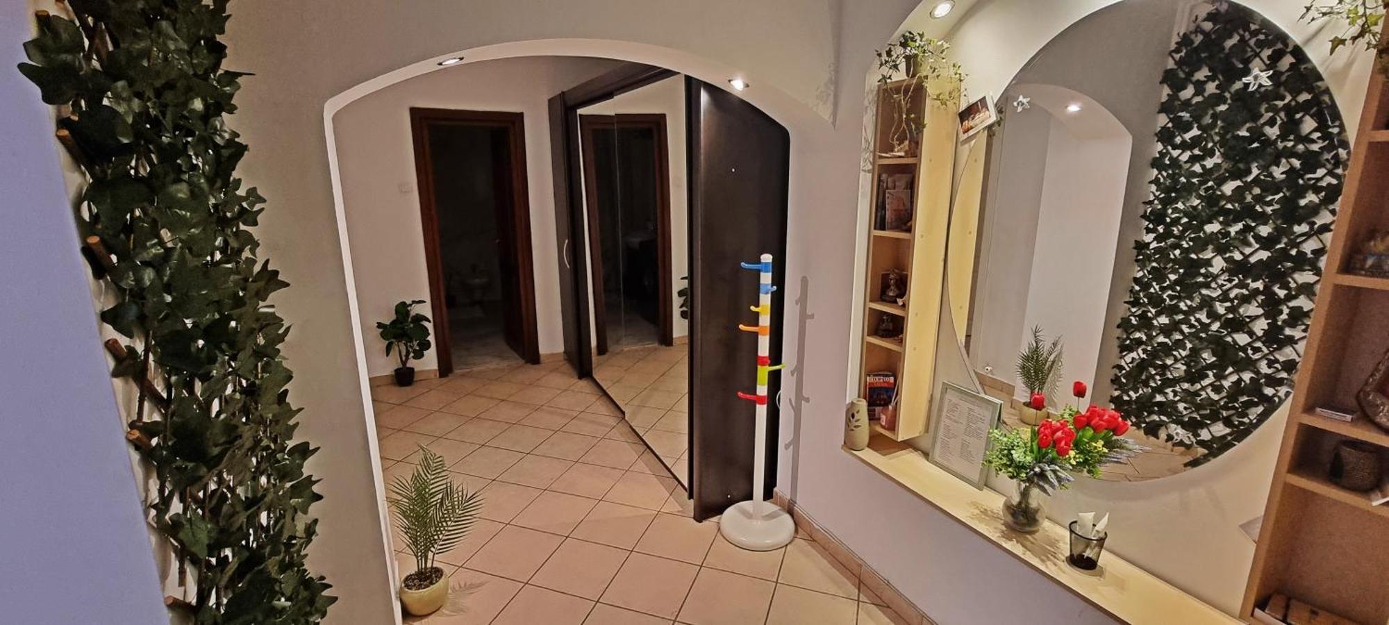 City Center Privat-Sauna Familyconcept Iasi Extérieur photo