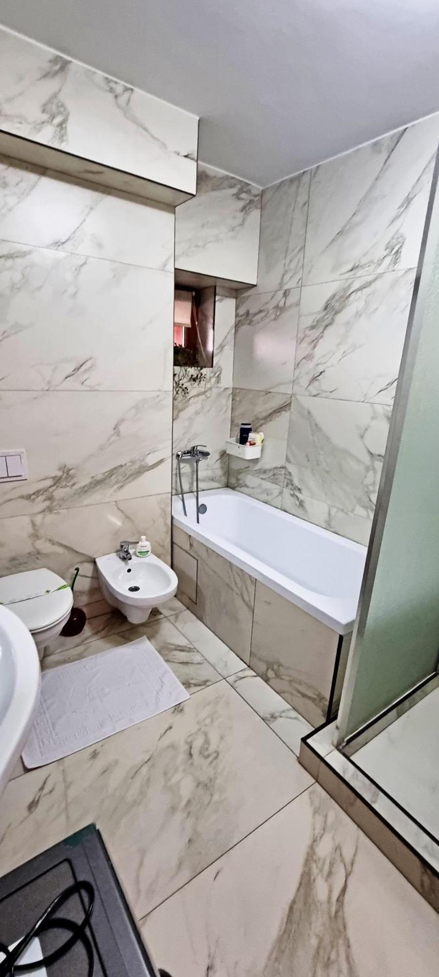 City Center Privat-Sauna Familyconcept Iasi Extérieur photo